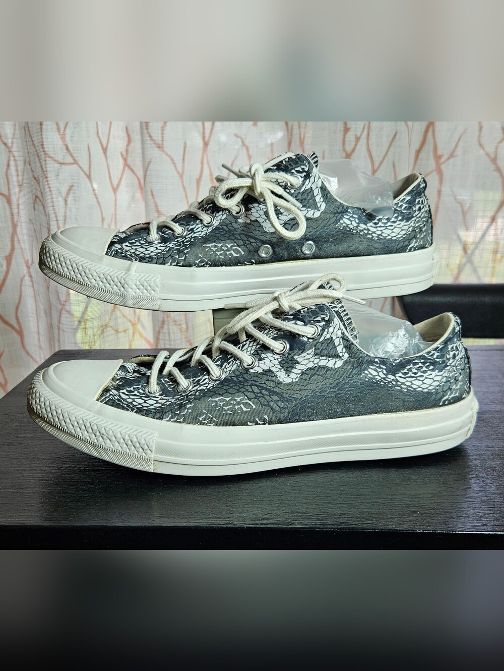 Converse  Womens Size 8 All Star Grey Reptile Print Low Lace Up Trainers VGC
